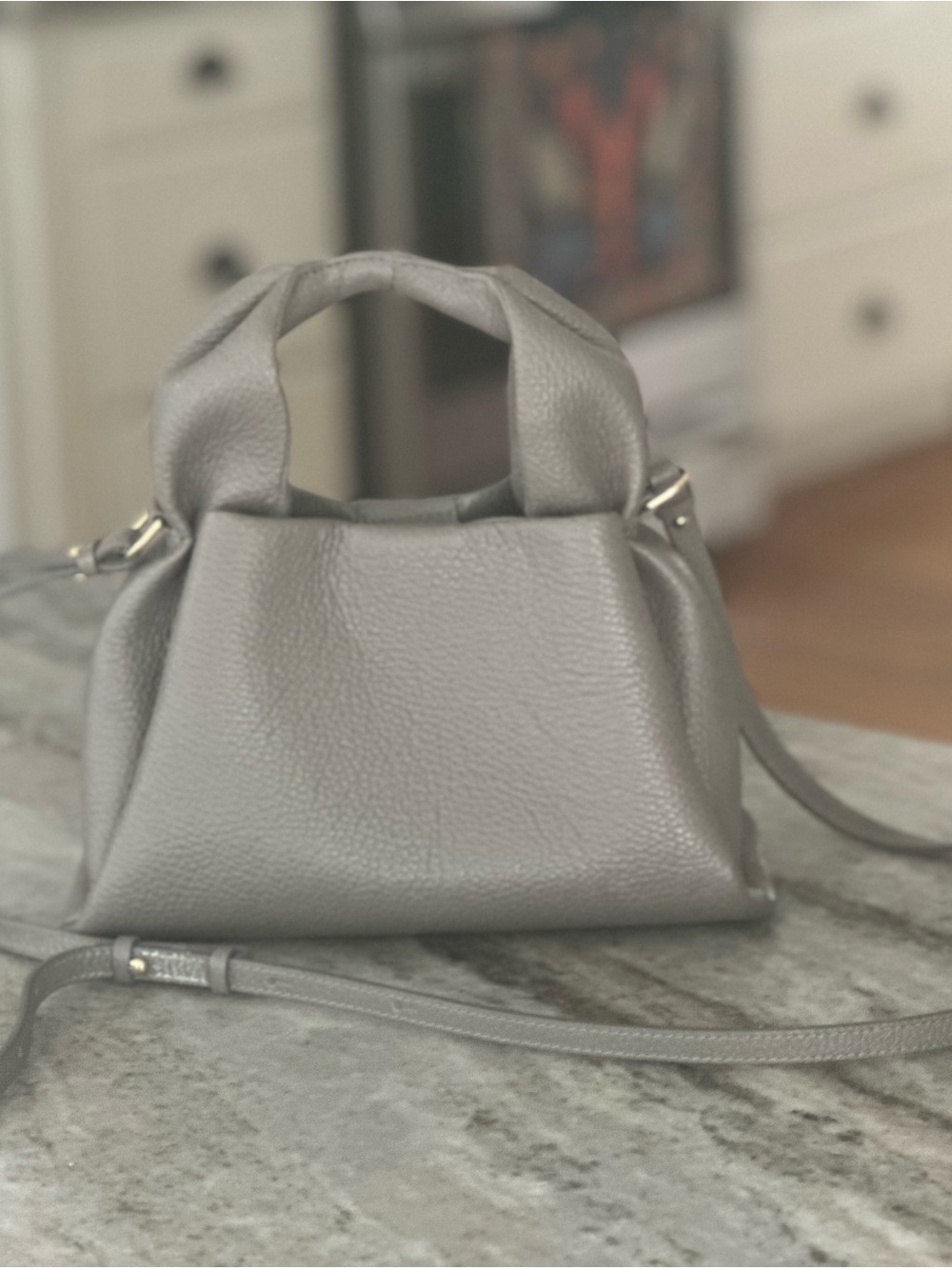Quince bag made with Italian leather